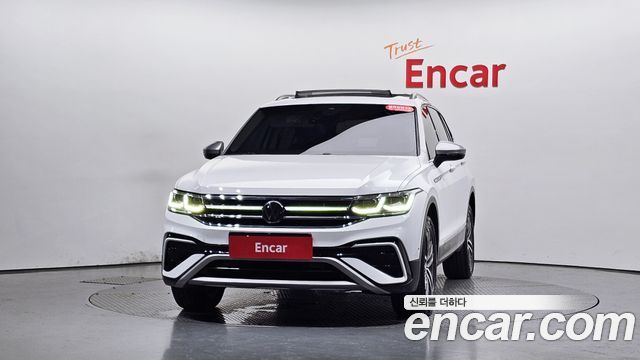 Volkswagen Tiguan 2.0 TSI Prestige - фото 2
