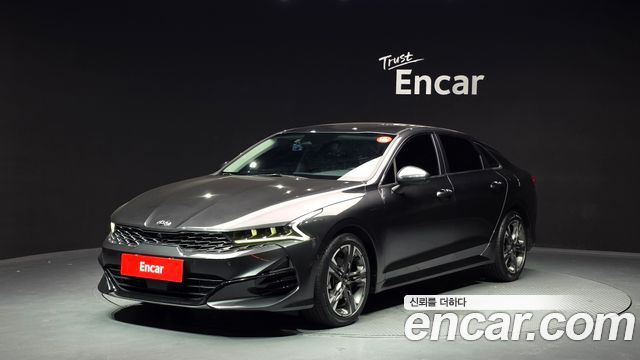 Kia K5 3-го поколения 2.0 Signature - фото 0