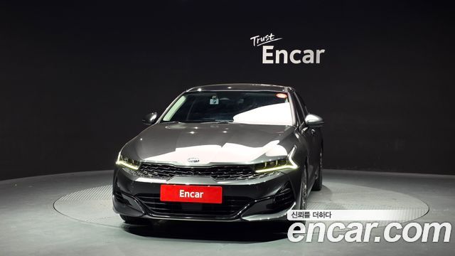 Kia K5 3-го поколения 2.0 Signature - фото 2