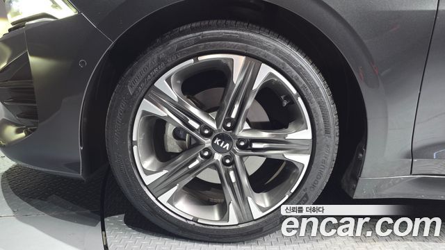 Kia K5 3-го поколения 2.0 Signature - фото 4