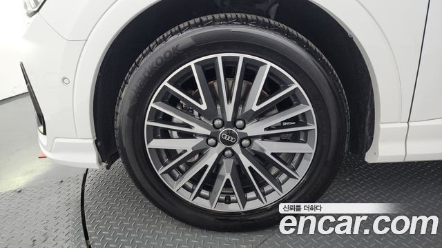 Audi Q3 F3 40 TFSI Quattro Premium - фото 4