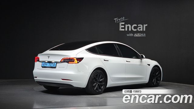 Tesla Model 3 Long Range AWD - фото 0