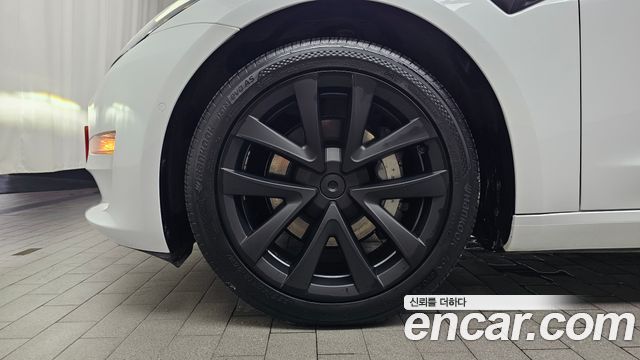 Tesla Model 3 Long Range AWD - фото 3