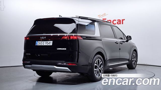 Kia Carnival 4-го поколения 9-Seater Prestige - фото 1