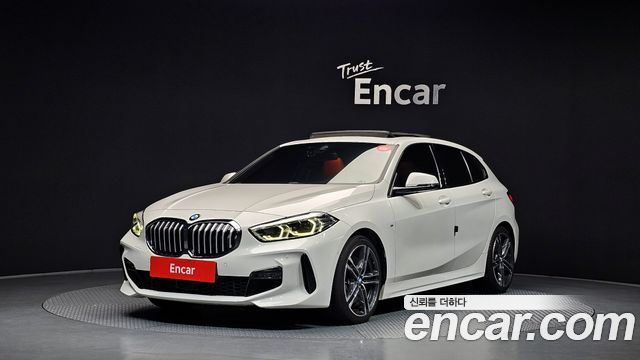 BMW 1-Series F40 120i M Sports - фото 0