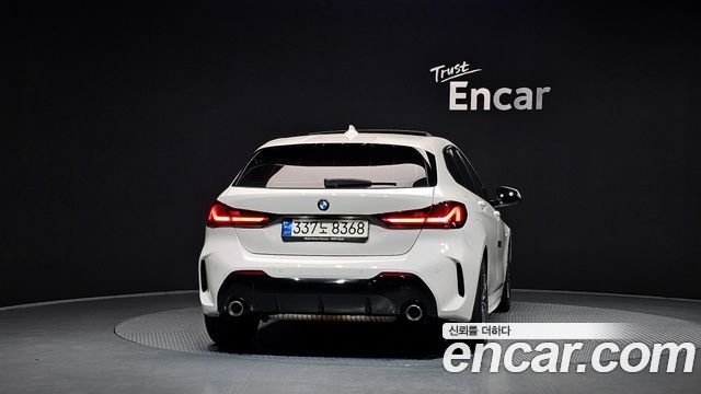 BMW 1-Series F40 120i M Sports - фото 3