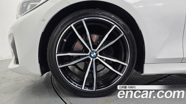 BMW 3-Series G20 320i M Sport - фото 4