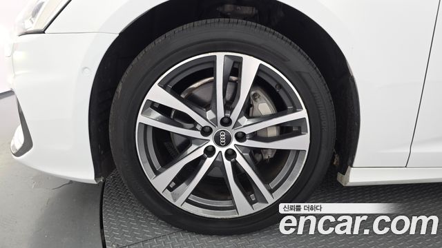Audi A6 C8 45 TFSI Premium - фото 4