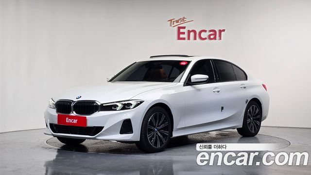 BMW 3-Series G20 320i - фото 0