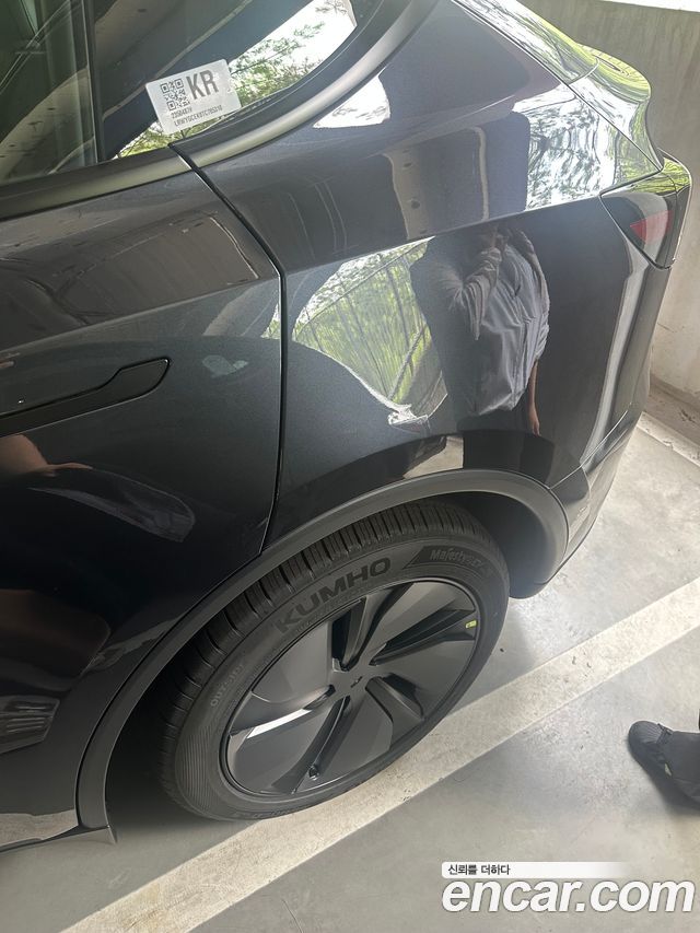 Tesla Model Y Premium Long Range AWD - фото 1