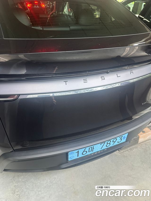 Tesla Model Y Premium Long Range AWD - фото 3