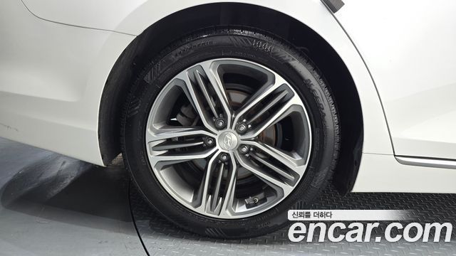 Hyundai Grandeur IG 2.4 Exclusive Special - фото 4
