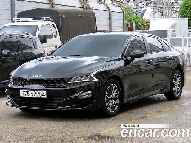 Kia K5 3-го поколения 2.0 Prestige - фото 1