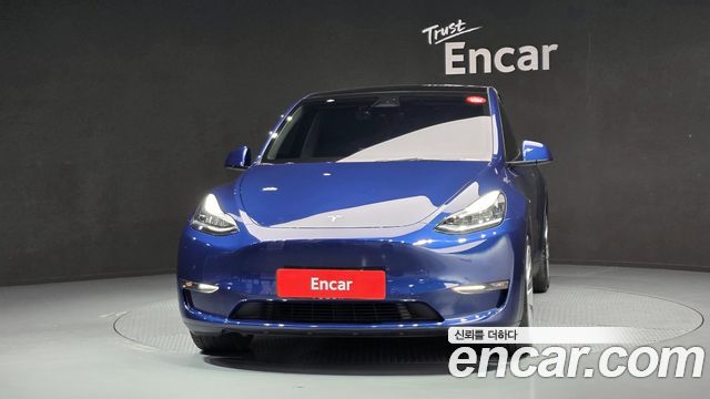 Tesla Model Y Long Range AWD - фото 2