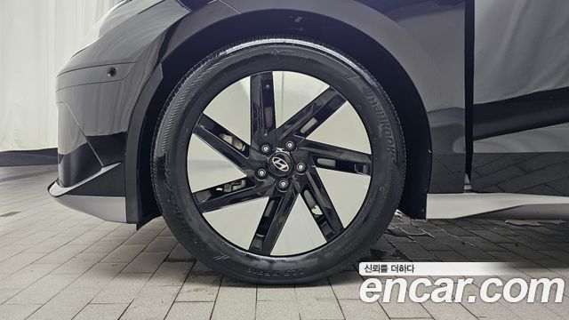 Hyundai Ioniq6 Long Range Exclusive + - фото 4