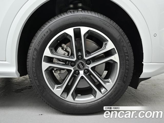Audi Q5 40 TDI Quattro Advanced Sportback - фото 4