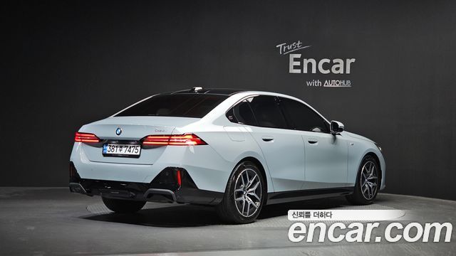 BMW 5-Series G60 520i M Sport - фото 0