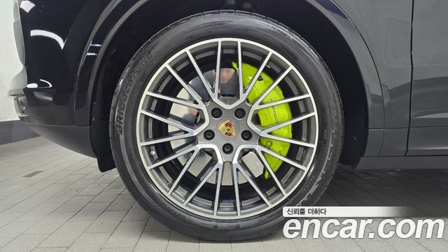 Porsche Cayenne PO536 3.0 E-Hybrid - фото 3