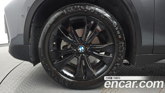 BMW X1 F48 xDrive 18d Advantage - фото 4