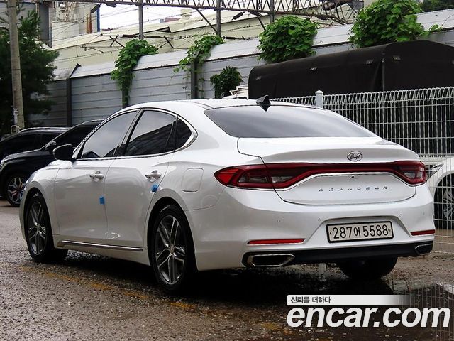 Hyundai Grandeur IG 3.0 LPi Exclusive (Rental Car) - фото 2