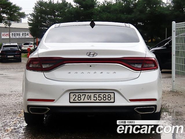 Hyundai Grandeur IG 3.0 LPi Exclusive (Rental Car) - фото 3