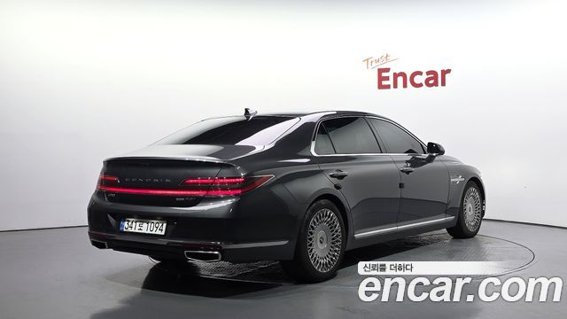 Genesis G90 3.3 T AWD Premium Luxury - фото 1