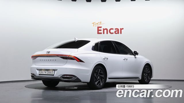 Hyundai Grandeur Новый IG, гибрид Exclusive - фото 1