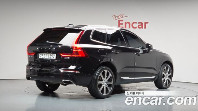 Volvo XC60 2-го поколения D5 Inscription - фото 0