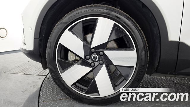 Volvo C40 Twin Ultimate - фото 4