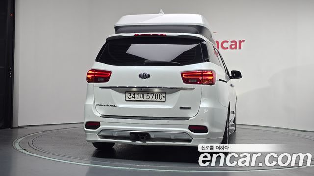 Kia Carnival Новый Gasoline 9-Seater Hi-Limousine Noblesse Special - фото 3