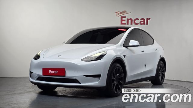 Tesla Model Y RWD - фото 0