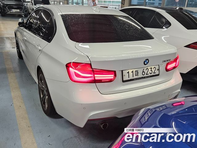 BMW 3-Series F30 320i M Sport - фото 1