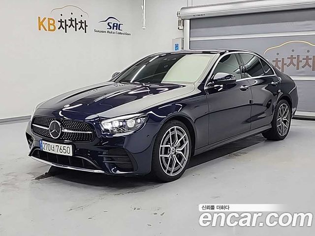 Mercedes-Benz E-Class W213 E220d 4MATIC AMG Line - фото 4