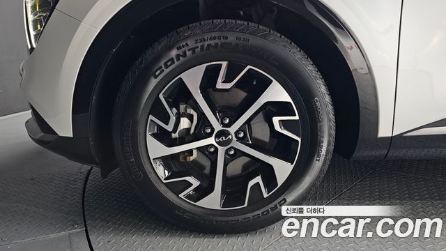 Kia Sportage 5-го поколения, гибрид Signature 2WD - фото 4