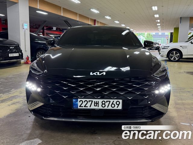 Kia K8 гибрид Signature Special - фото 1