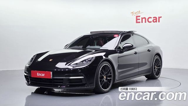 Porsche Panamera 3.0 AWD - фото 0