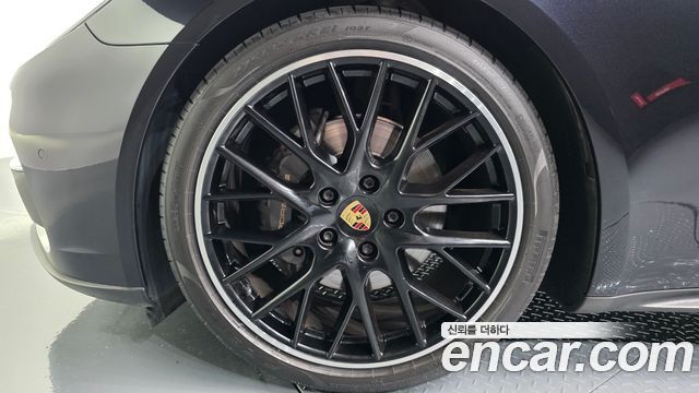 Porsche Panamera 3.0 AWD - фото 4