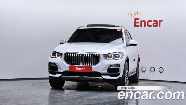 BMW X5 G05 xDrive 40i xLine - фото 2