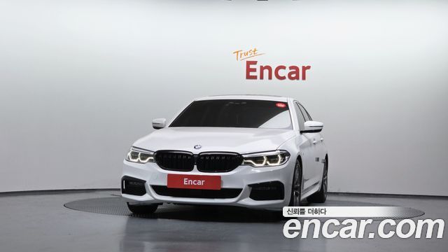 BMW 5-Series G30 520d xDrive M Sport Package Plus - фото 2