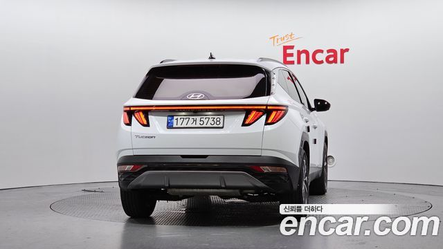 Hyundai Tucson NX4, гибрид Inspiration 2WD - фото 2