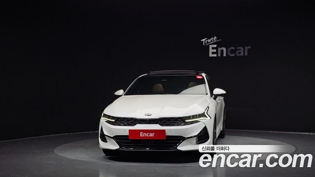 Kia K5 3-го поколения 2.0 Signature - фото 2