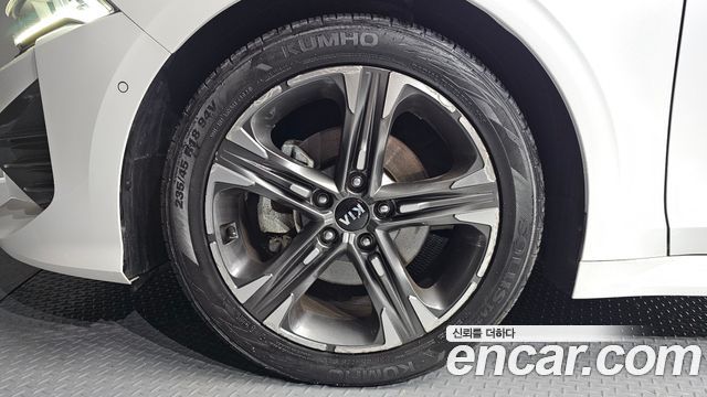 Kia K5 3-го поколения 2.0 Signature - фото 4