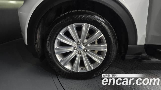 Ford Explorer 6-го поколения 2.3 LimIted 4WD - фото 4