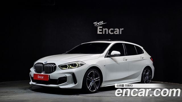 BMW 1-Series F40 118d M Sport - фото 0