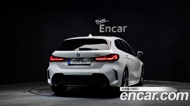 BMW 1-Series F40 118d M Sport - фото 3
