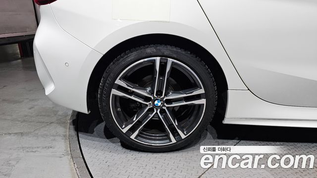 BMW 1-Series F40 118d M Sport - фото 4