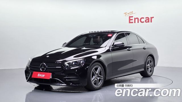 Mercedes-Benz E-Class W213 E250 AMG Line - фото 0