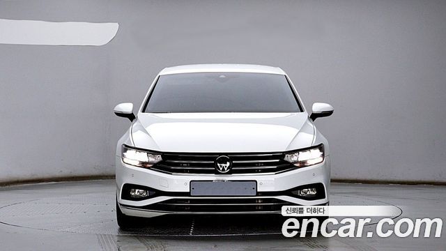 Volkswagen Passat B8 2.0 TDI Premium - фото 2