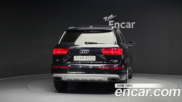 Audi Q7 45 TFSI Quattro - фото 3