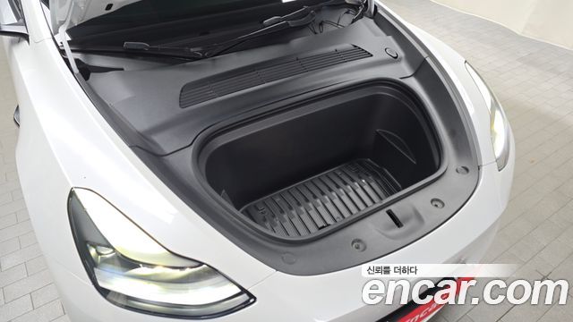 Tesla Model Y Performance AWD - фото 4